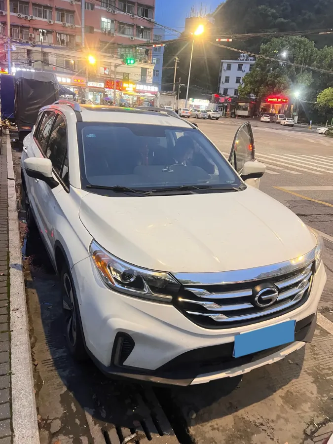 2020 GAC Trumpchi GS4 1.5T 169HP L4 6MT,autocango,china used car exporter,china ev exporter,chinese used car exporter,chinese used ev exporter