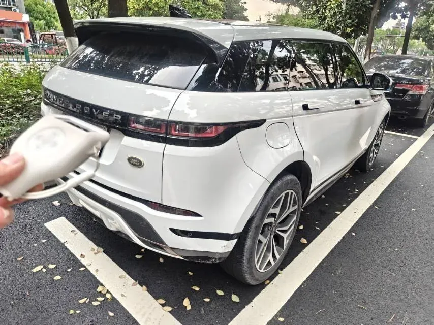 2020 Land Rover Range Rover Evoque 2.0T 249HP L4 9AT,autocango,china used car exporter,china ev exporter,chinese used car exporter,chinese used ev exporter