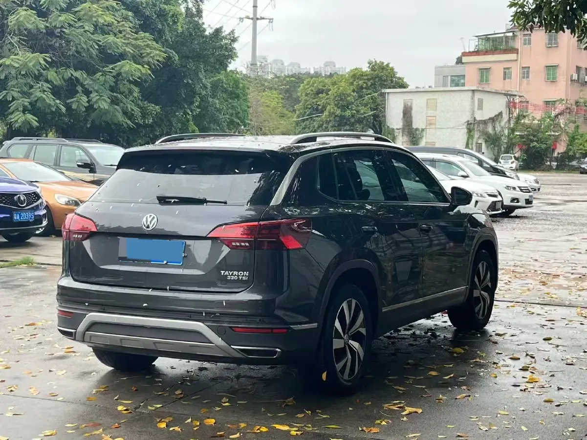 2019 Jeep Cherokee 2.0T 234HP L4 9AT,autocango,china used car exporter,china ev exporter,chinese used car exporter,chinese used ev exporter