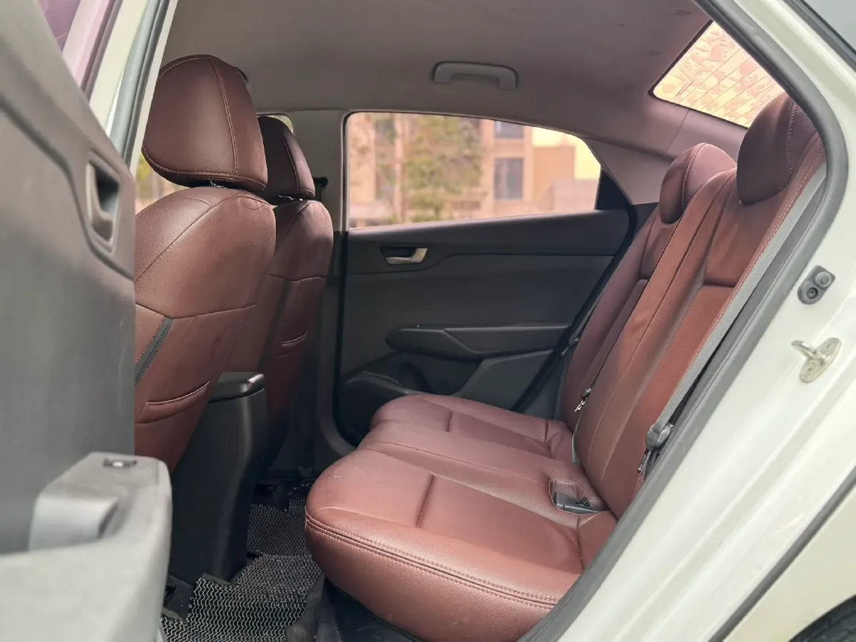 2016 Hyundai Verna 1.4L 100HP L4 6AT,autocango,china used car exporter,china ev exporter,chinese used car exporter,chinese used ev exporter