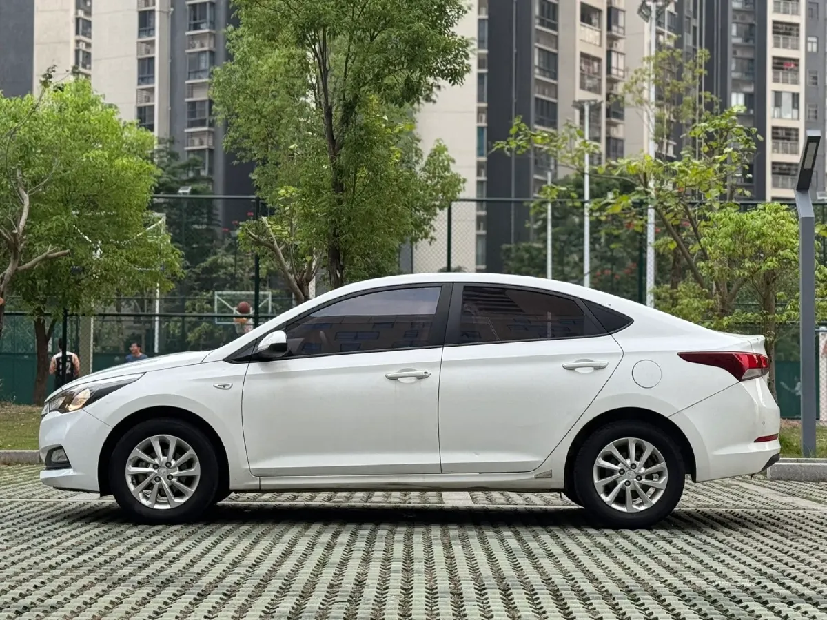 2016 Hyundai Verna 1.4L 100HP L4 6AT,autocango,china used car exporter,china ev exporter,chinese used car exporter,chinese used ev exporter