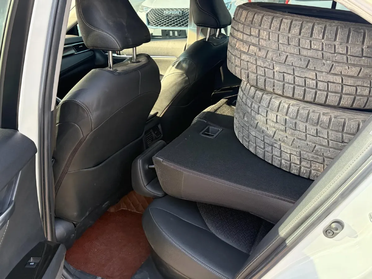 2019 Toyota Camry 2.5L 178HP L4 E-CVT Hybrid,autocango,china used car exporter,china ev exporter,chinese used car exporter,chinese used ev exporter