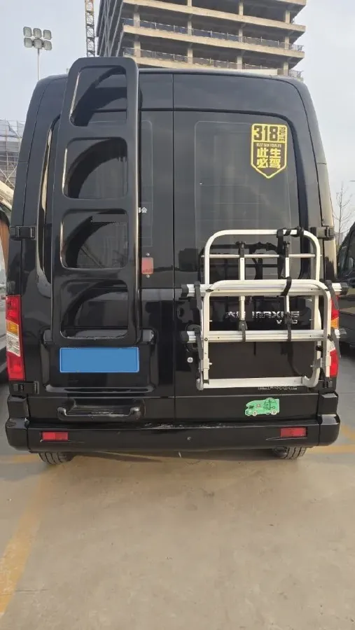 2019 MAXUS XinTu V80 2.5T 136HP L4 6MT,autocango,china used car exporter,china ev exporter,chinese used car exporter,chinese used ev exporter