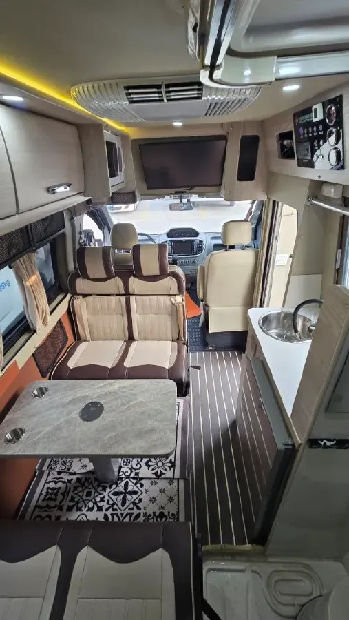 2019 MAXUS XinTu V80 2.5T 136HP L4 6MT,autocango,china used car exporter,china ev exporter,chinese used car exporter,chinese used ev exporter