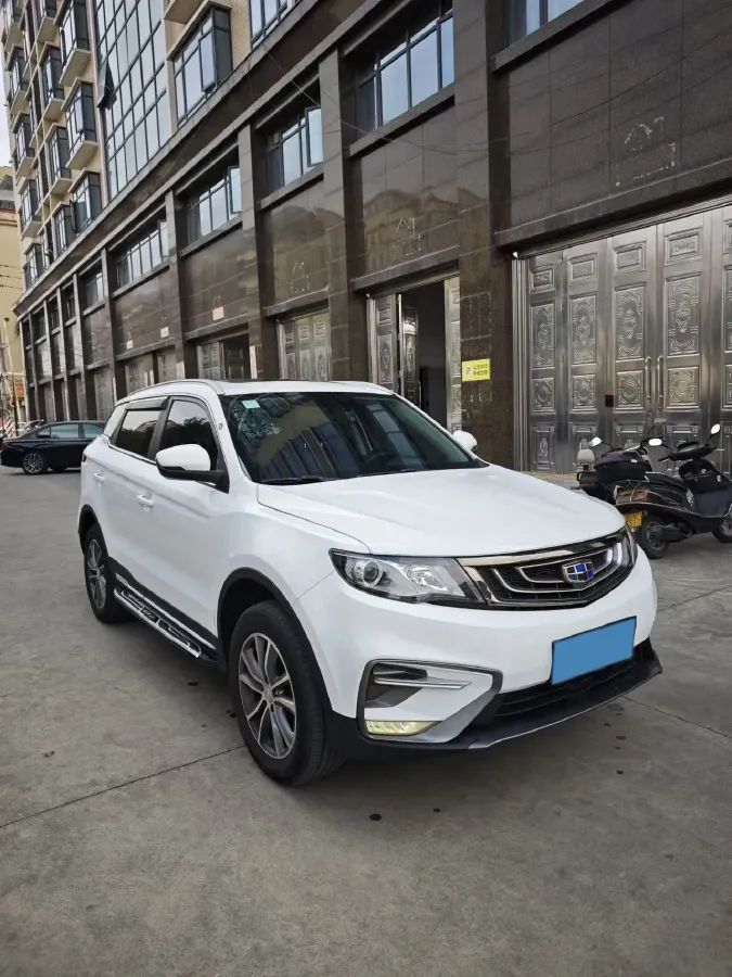 2020 Roewe i6 1.5T 169HP L4 7DCT,autocango,china used car exporter,china ev exporter,chinese used car exporter,chinese used ev exporter