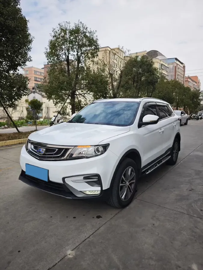 2020 Roewe i6 1.5T 169HP L4 7DCT,autocango,china used car exporter,china ev exporter,chinese used car exporter,chinese used ev exporter