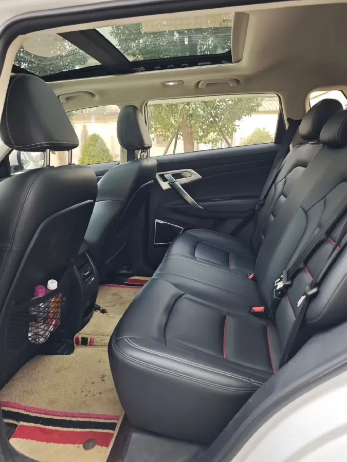 2020 Roewe i6 1.5T 169HP L4 7DCT,autocango,china used car exporter,china ev exporter,chinese used car exporter,chinese used ev exporter