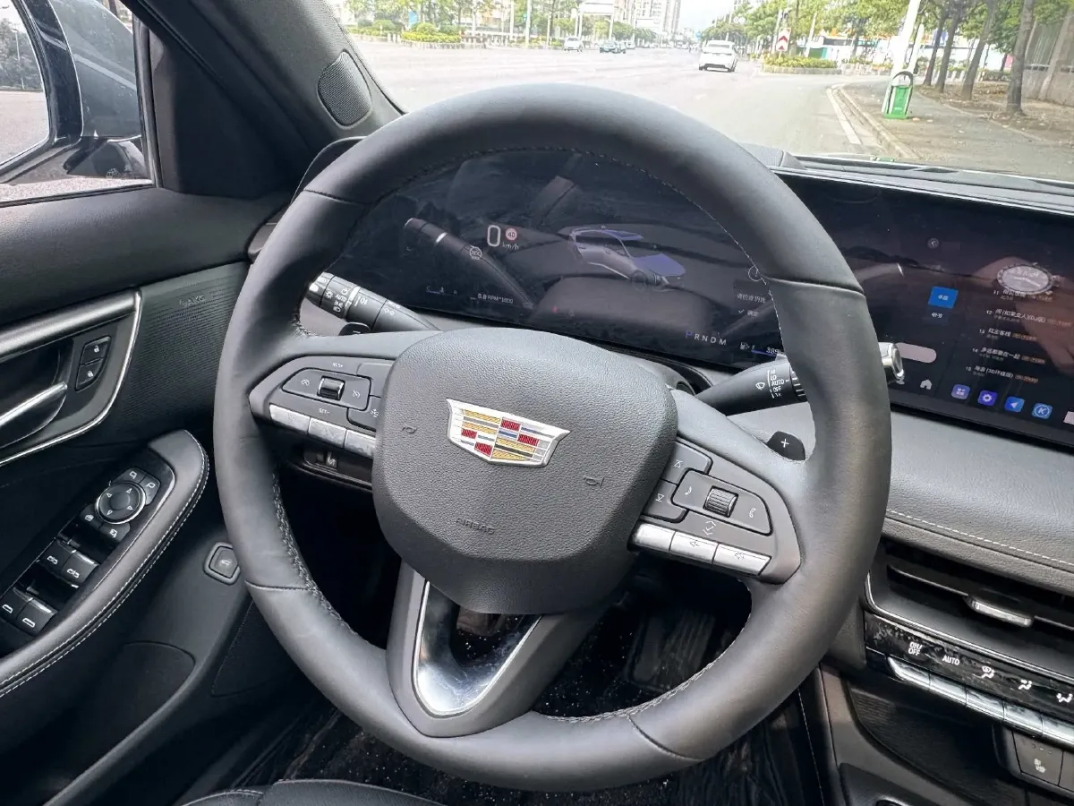 2024 Cadillac CT5 2.0T 237HP L4 10AT,autocango,china used car exporter,china ev exporter,chinese used car exporter,chinese used ev exporter