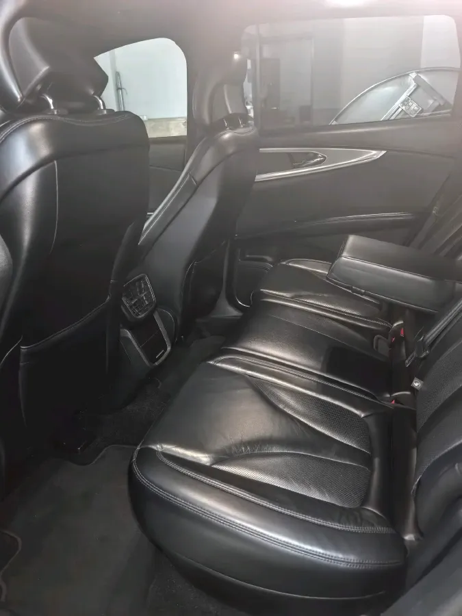 2019 Lincoln Nautilus 2.0T 224HP L4 8AT,autocango,china used car exporter,china ev exporter,chinese used car exporter,chinese used ev exporter