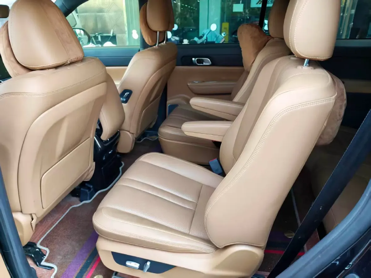 2020 Li ONE Range Extended 131HP REEV 40.5KWH,autocango,china used car exporter,china ev exporter,chinese used car exporter,chinese used ev exporter