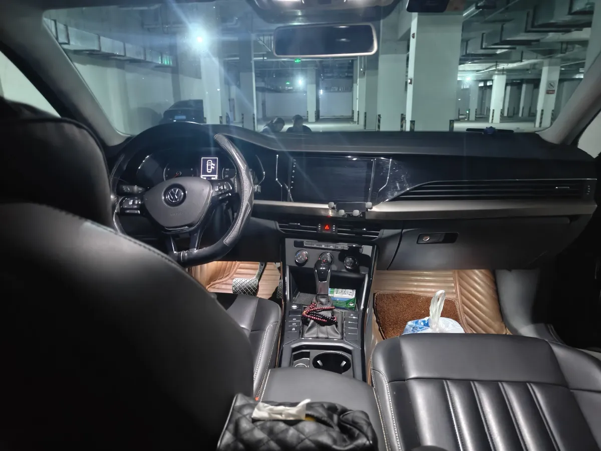 2019 Chevrolet Equinox 1.5T 180HP L4 6AT,autocango,china used car exporter,china ev exporter,chinese used car exporter,chinese used ev exporter