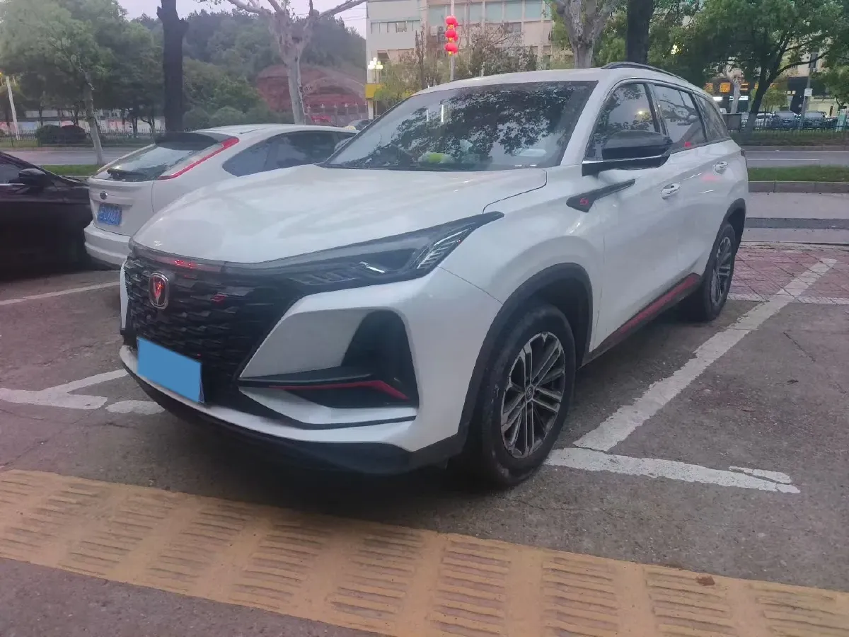 2022 ChangAn CS75 Plus 1.5T 178HP L4 6AT,autocango,china used car exporter,china ev exporter,chinese used car exporter,chinese used ev exporter
