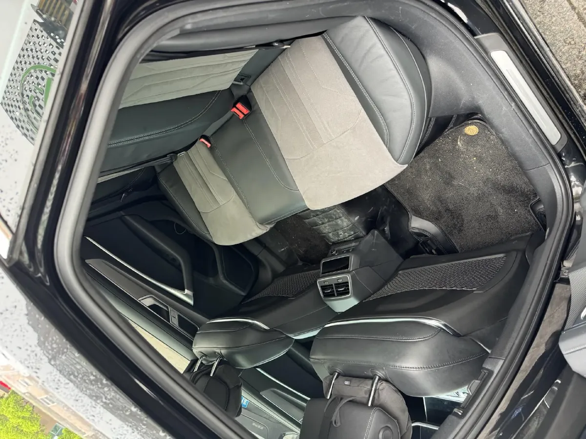 2023 Audi A6L 2.0T 245HP L4 7DCT,autocango,china used car exporter,china ev exporter,chinese used car exporter,chinese used ev exporter