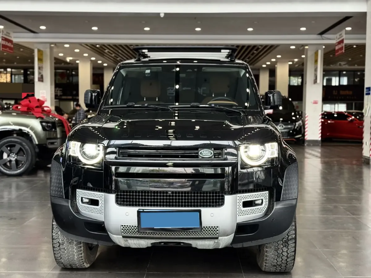 2023 Land Rover Defender 3.0T 400HP L6 8AT,autocango,china used car exporter,china ev exporter,chinese used car exporter,chinese used ev exporter