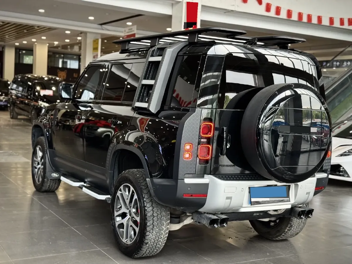 2023 Land Rover Defender 3.0T 400HP L6 8AT,autocango,china used car exporter,china ev exporter,chinese used car exporter,chinese used ev exporter