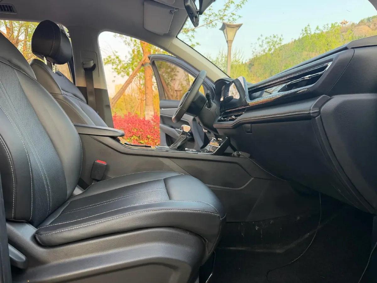 2020 WuLing KaiJie 1.5T 147HP L4 CVT,autocango,china used car exporter,china ev exporter,chinese used car exporter,chinese used ev exporter