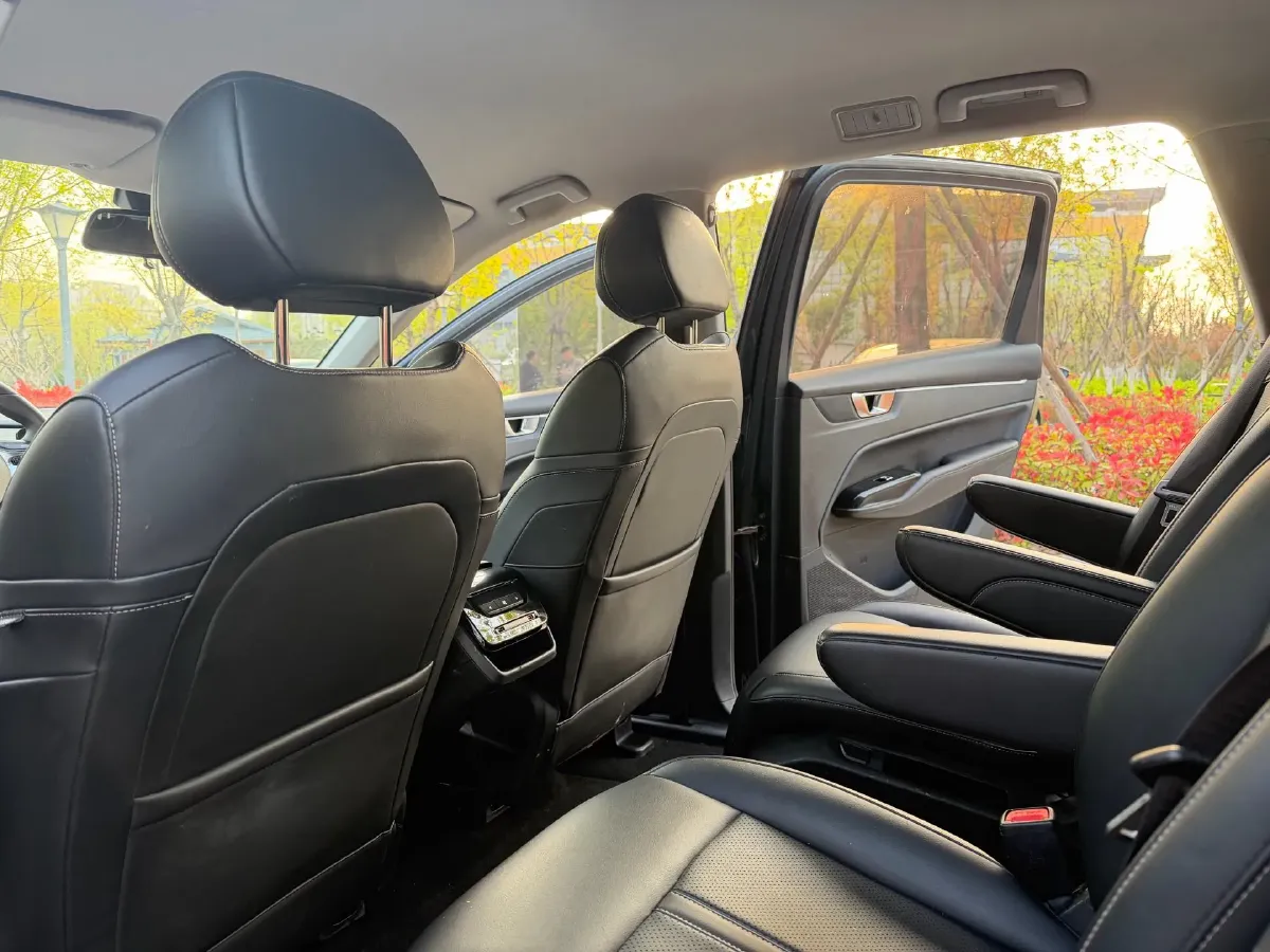 2020 WuLing KaiJie 1.5T 147HP L4 CVT,autocango,china used car exporter,china ev exporter,chinese used car exporter,chinese used ev exporter