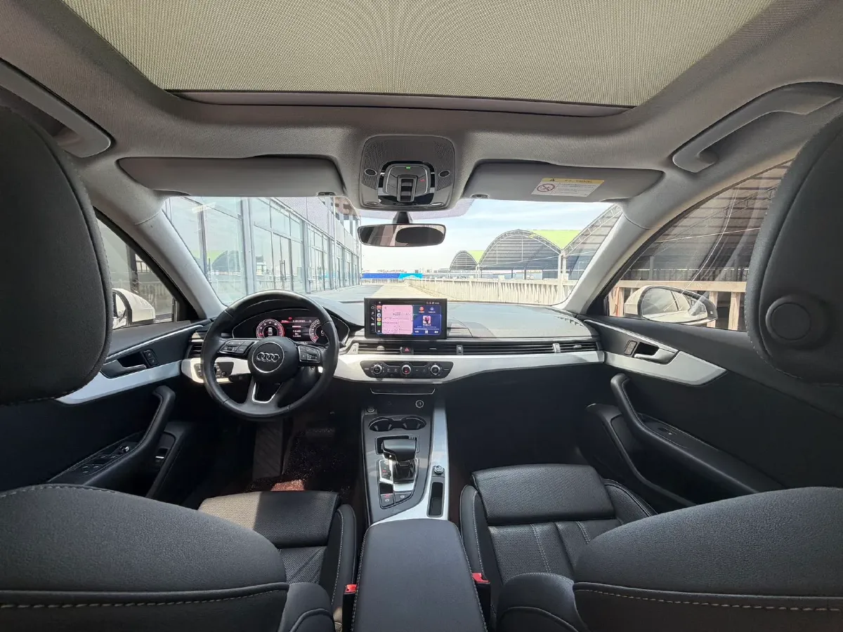 2023 Audi A4L 2.0T 190HP L4 7DCT,autocango,china used car exporter,china ev exporter,chinese used car exporter,chinese used ev exporter