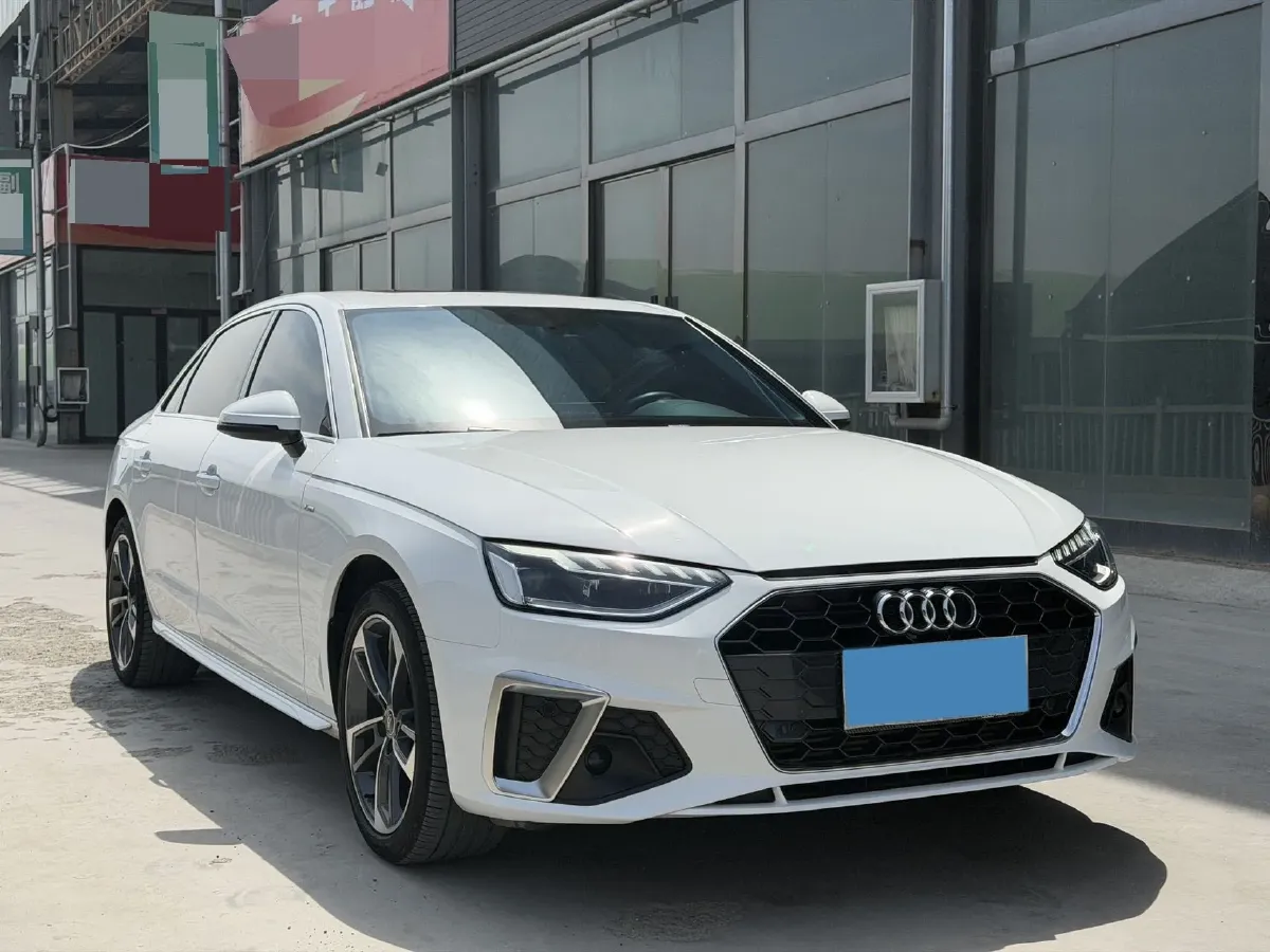 2023 Audi A4L 2.0T 190HP L4 7DCT,autocango,china used car exporter,china ev exporter,chinese used car exporter,chinese used ev exporter