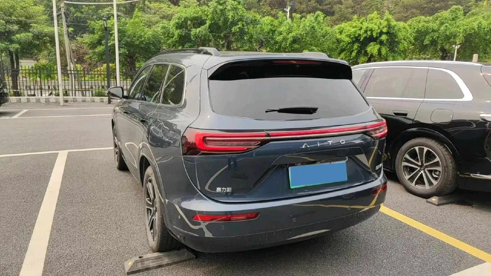 2024 AITO AITO M7 1.5T 152HP L4 REEV 42KWH,autocango,china used car exporter,china ev exporter,chinese used car exporter,chinese used ev exporter