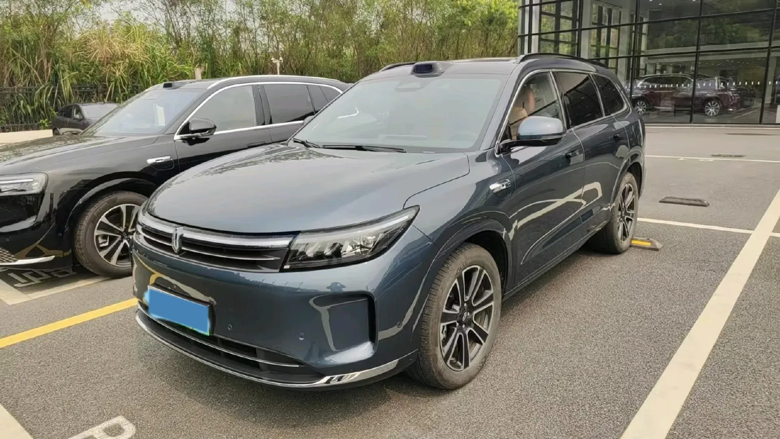 2024 AITO AITO M7 1.5T 152HP L4 REEV 42KWH,autocango,china used car exporter,china ev exporter,chinese used car exporter,chinese used ev exporter
