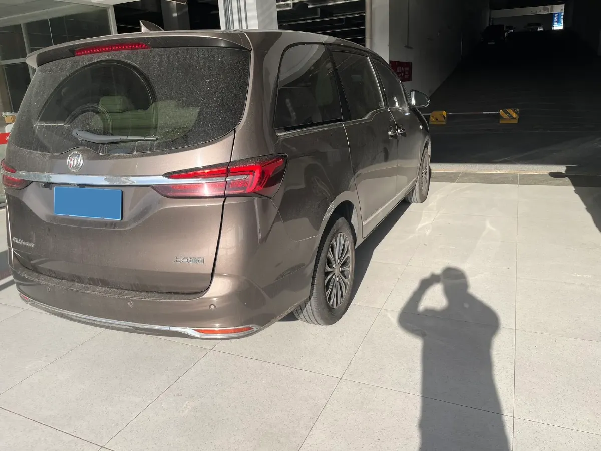 2021 Buick GL8 2.0T 237HP L4 9AT,autocango,china used car exporter,china ev exporter,chinese used car exporter,chinese used ev exporter
