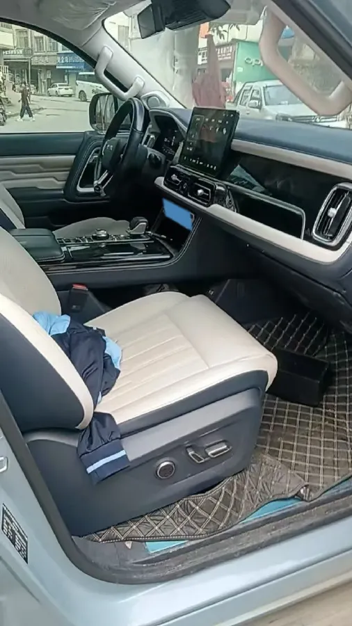 2022 Beijing BJ60 2.0T 267HP L4 8AT,autocango,china used car exporter,china ev exporter,chinese used car exporter,chinese used ev exporter