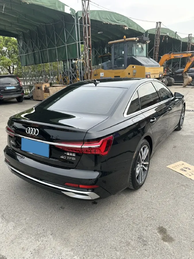 2024 Audi A6L 2.0T 190HP L4 7DCT,autocango,china used car exporter,china ev exporter,chinese used car exporter,chinese used ev exporter