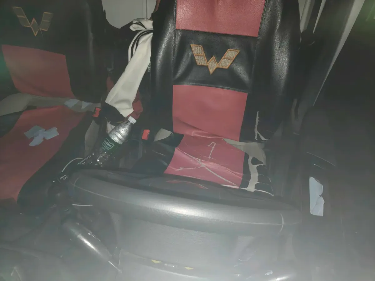 2022 WuLing HongGuang V 1.5L 99HP L4 6MT,autocango,china used car exporter,china ev exporter,chinese used car exporter,chinese used ev exporter