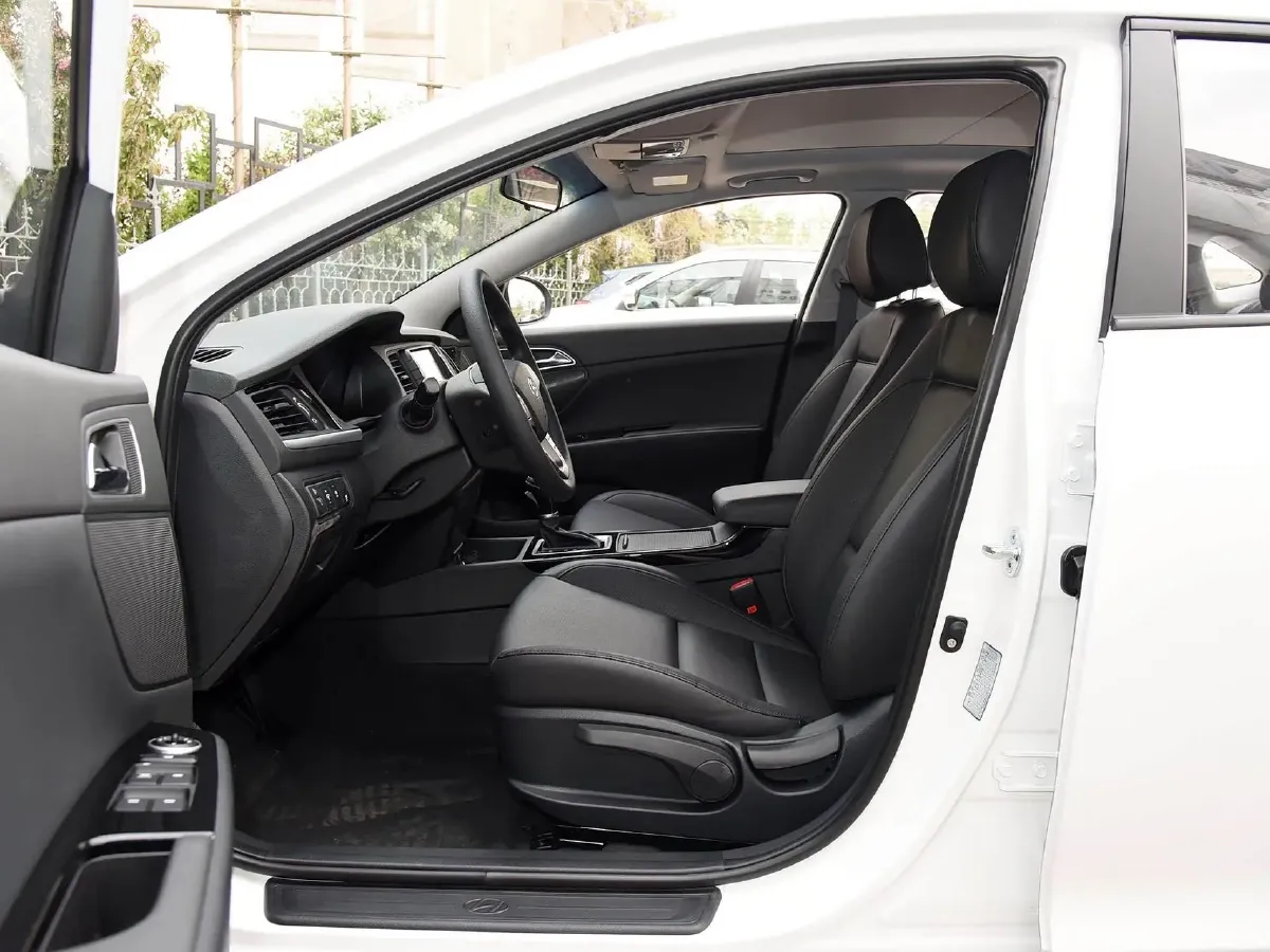 2017 Hyundai Mistra 1.8L 143HP L4 6AT,autocango,china used car exporter,china ev exporter,chinese used car exporter,chinese used ev exporter