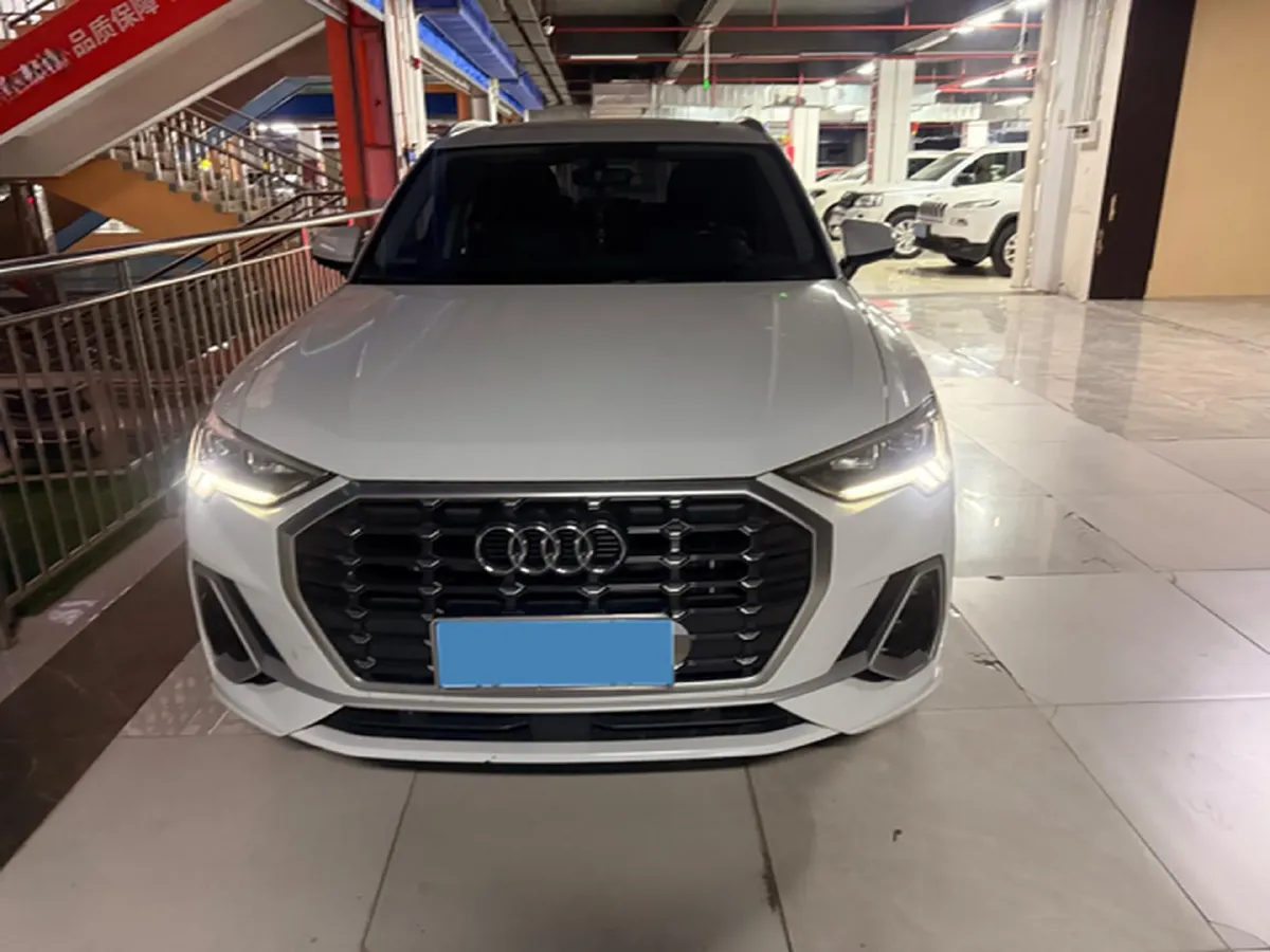 2022 Audi Q3 1.4T 150HP L4 7DCT,autocango,china used car exporter,china ev exporter,chinese used car exporter,chinese used ev exporter