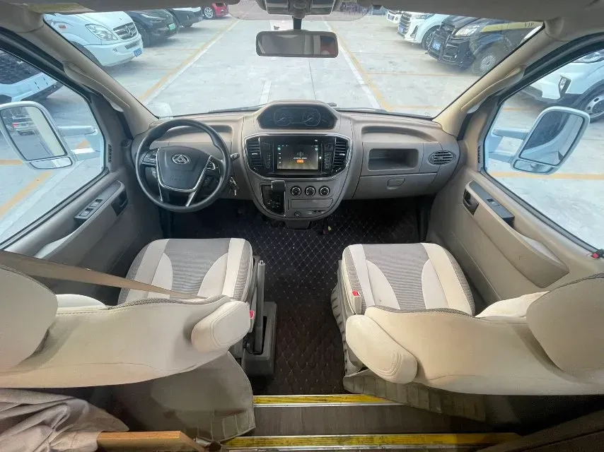 2018 MAXUS XinTu V80 2.5T 136HP L4 6MT,autocango,china used car exporter,china ev exporter,chinese used car exporter,chinese used ev exporter