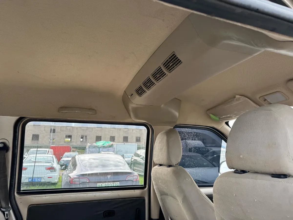 2022 WuLing RongGuang S 1.2L 76HP L4 5MT,autocango,china used car exporter,china ev exporter,chinese used car exporter,chinese used ev exporter