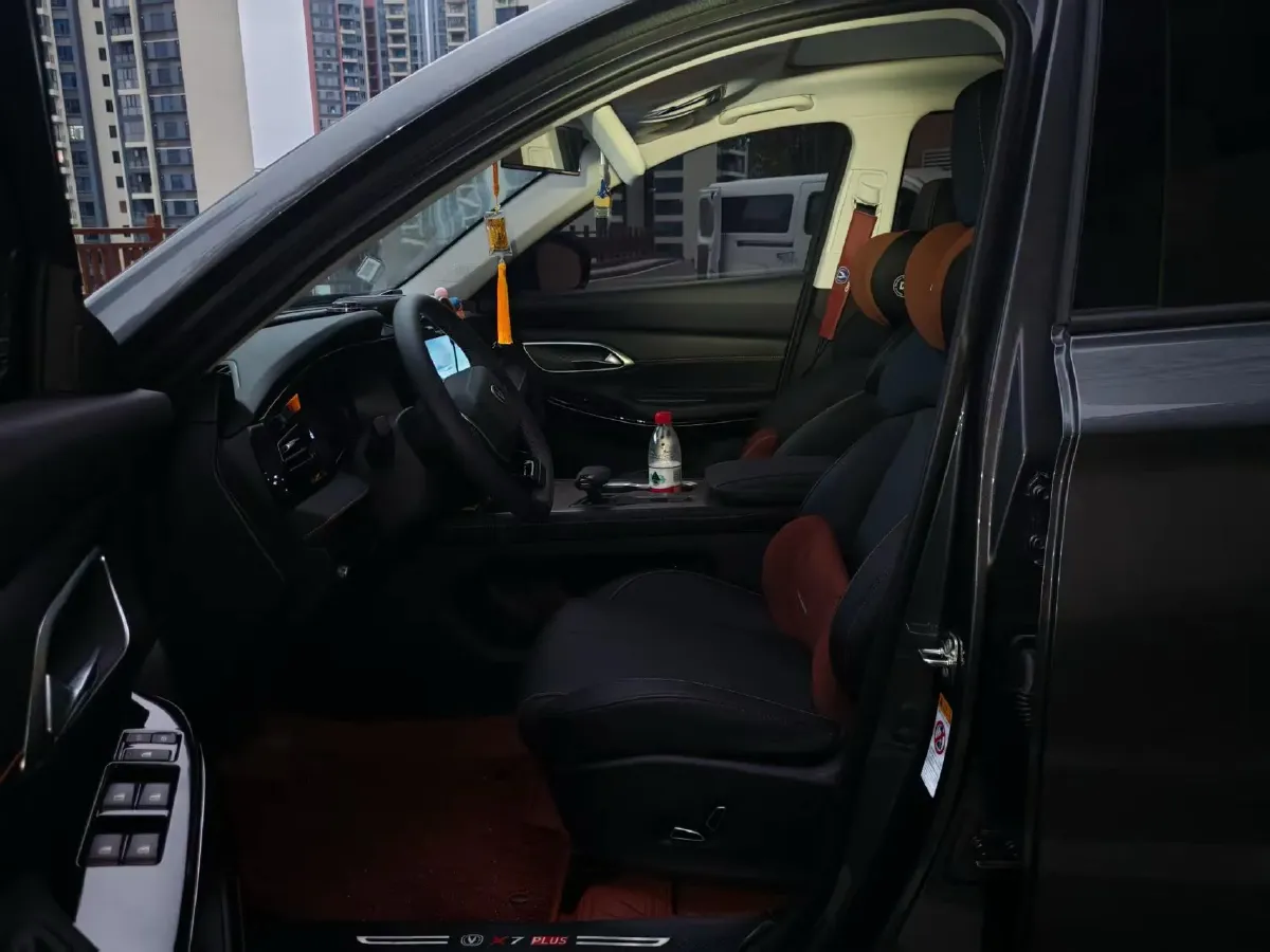 2024 ChangAn X7 PLUS 1.5T 188HP L4 7DCT,autocango,china used car exporter,china ev exporter,chinese used car exporter,chinese used ev exporter