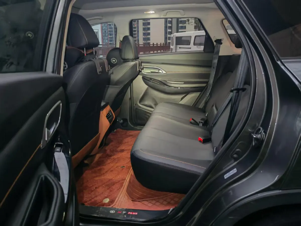 2024 ChangAn X7 PLUS 1.5T 188HP L4 7DCT,autocango,china used car exporter,china ev exporter,chinese used car exporter,chinese used ev exporter