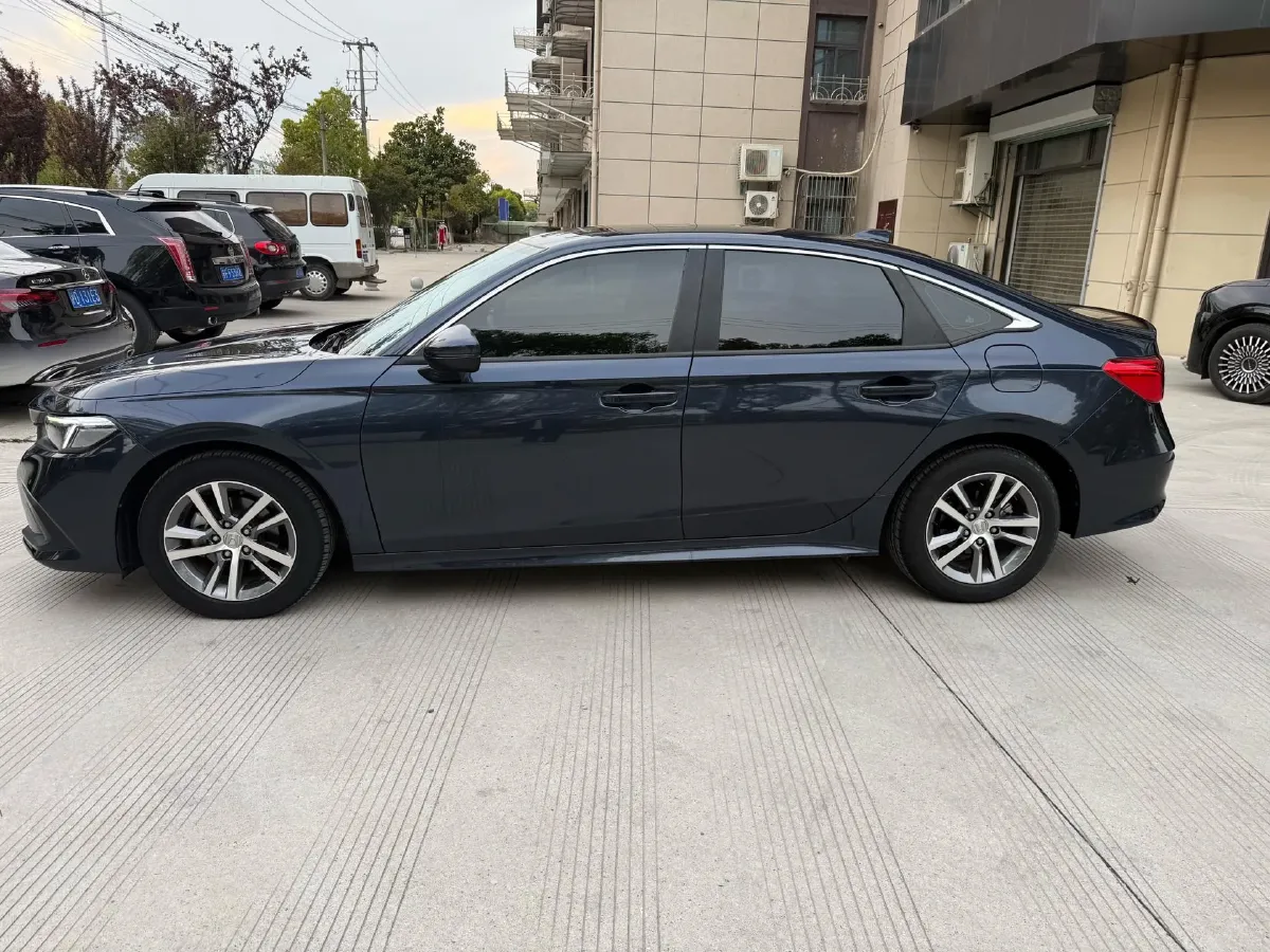 2023 Honda Civic 1.5T 182HP L4 CVT,autocango,china used car exporter,china ev exporter,chinese used car exporter,chinese used ev exporter