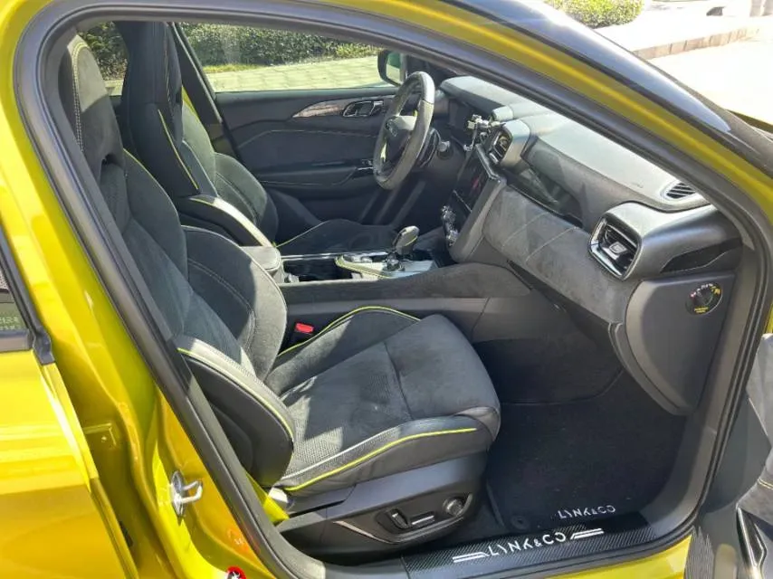 2019 LYNK&CO 03 2.0T 254HP L4 8AT,autocango,china used car exporter,china ev exporter,chinese used car exporter,chinese used ev exporter