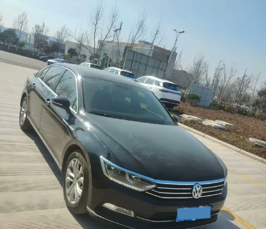 2020 Volkswagen Magotan 2.0T 186HP L4 7DCT,autocango,china used car exporter,china ev exporter,chinese used car exporter,chinese used ev exporter