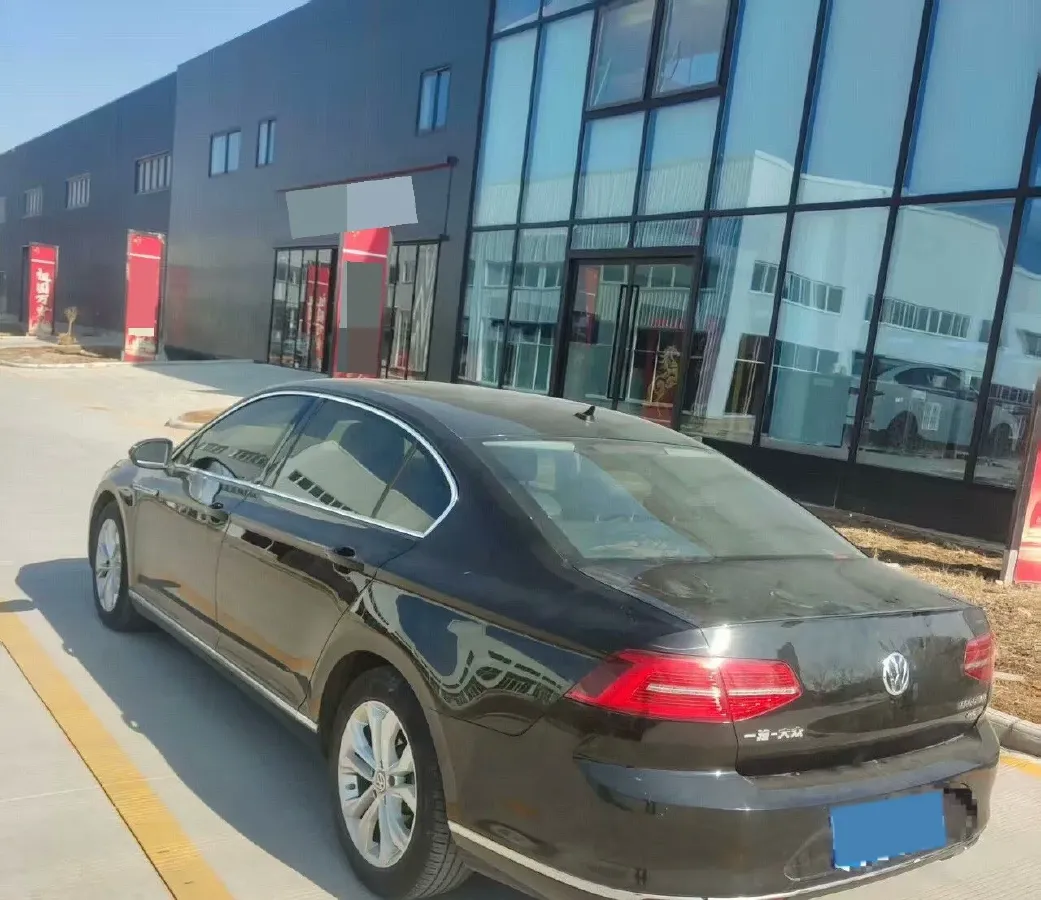 2020 Volkswagen Magotan 2.0T 186HP L4 7DCT,autocango,china used car exporter,china ev exporter,chinese used car exporter,chinese used ev exporter