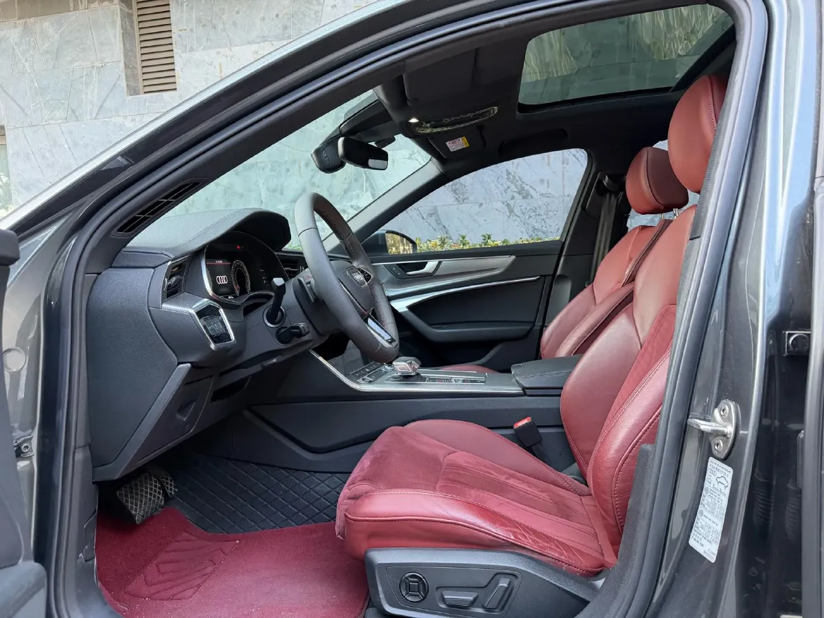 2021 Audi A6L 2.0T 224HP L4 7DCT,autocango,china used car exporter,china ev exporter,chinese used car exporter,chinese used ev exporter