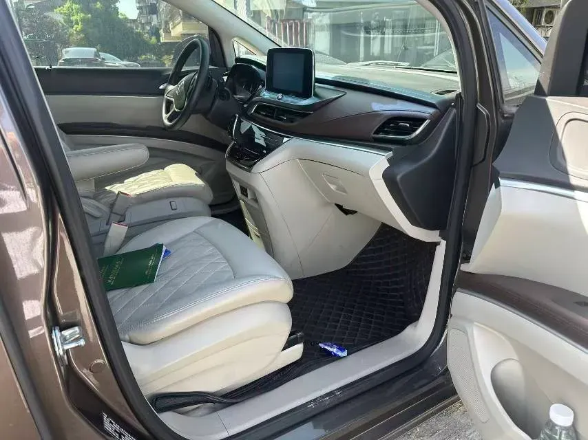 2021 Buick GL8 2.0T 237HP L4 9AT,autocango,china used car exporter,china ev exporter,chinese used car exporter,chinese used ev exporter