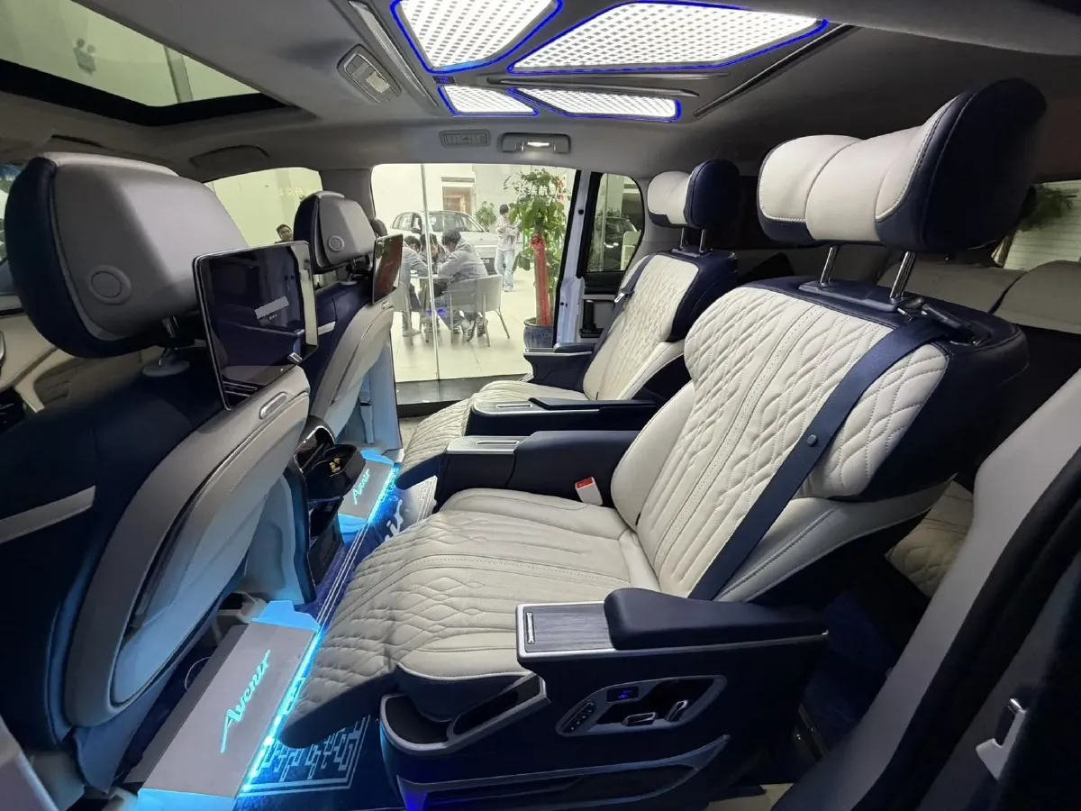 2023 Buick GL8 2.0T 237HP L4 9AT,autocango,china used car exporter,china ev exporter,chinese used car exporter,chinese used ev exporter