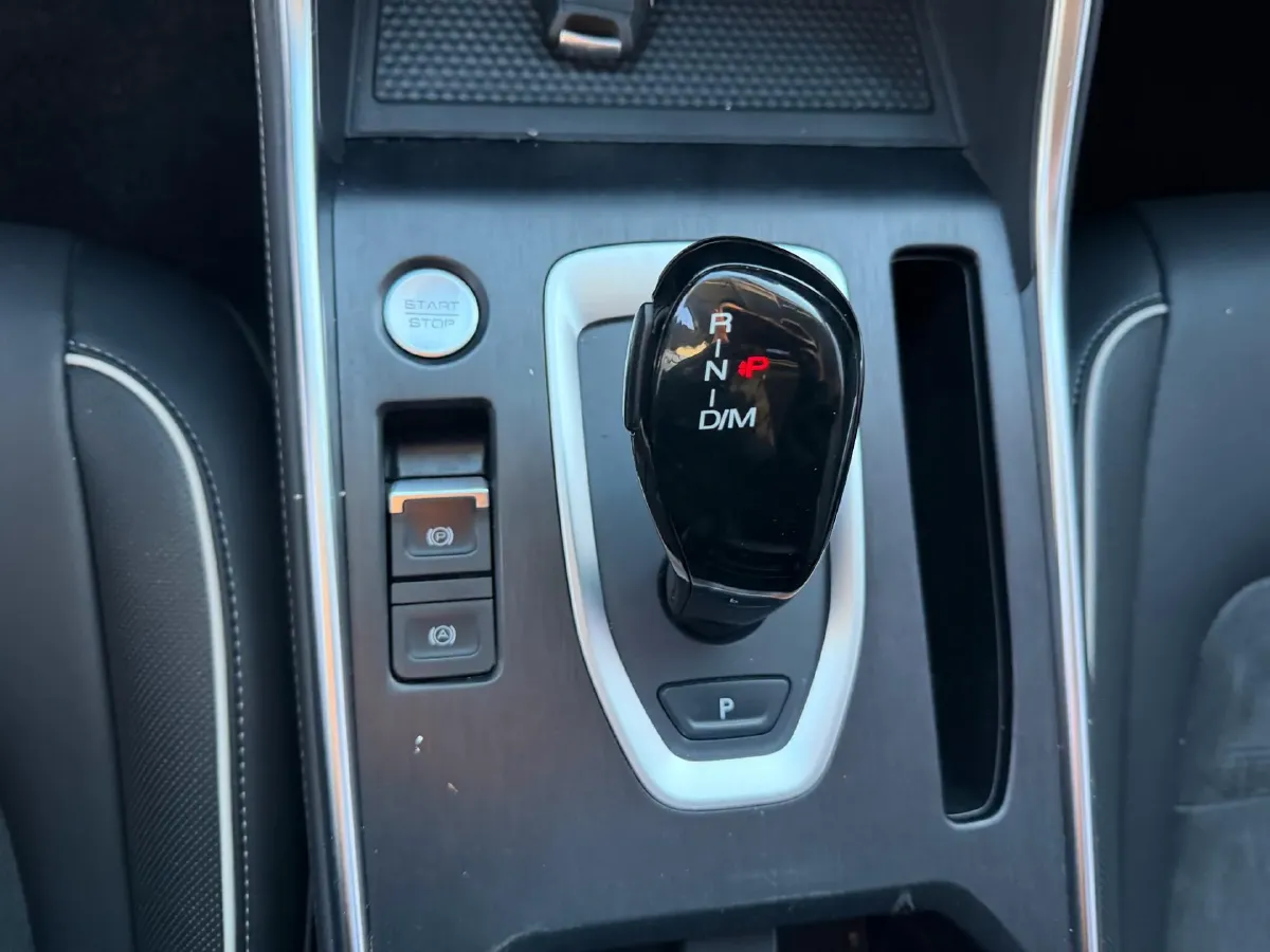 2023 Haval H6 1.5T 150HP L4 7DCT,autocango,china used car exporter,china ev exporter,chinese used car exporter,chinese used ev exporter