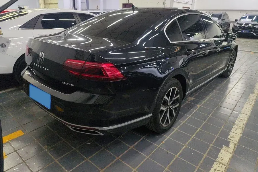 2020 Volkswagen Magotan 2.0T 186HP L4 7DCT,autocango,china used car exporter,china ev exporter,chinese used car exporter,chinese used ev exporter