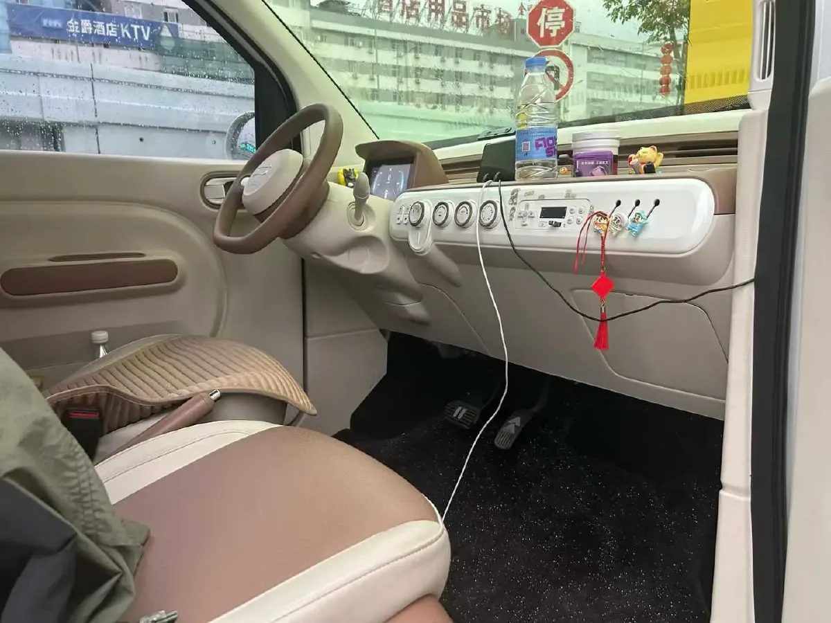 2025 Bestune Pony BEV 18.11KWH,autocango,china used car exporter,china ev exporter,chinese used car exporter,chinese used ev exporter