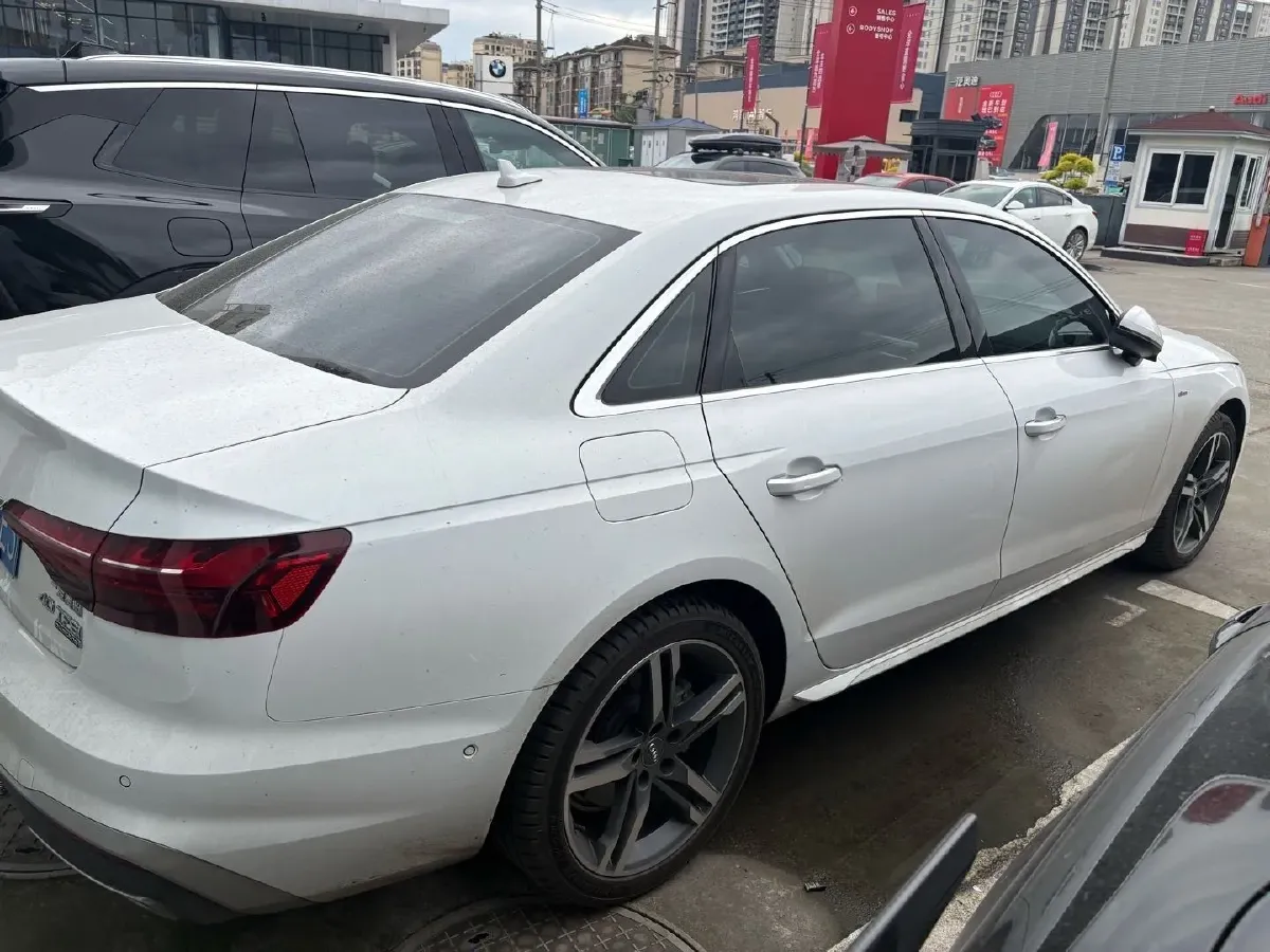 2020 Audi A4L 2.0T 190HP L4 7DCT,autocango,china used car exporter,china ev exporter,chinese used car exporter,chinese used ev exporter