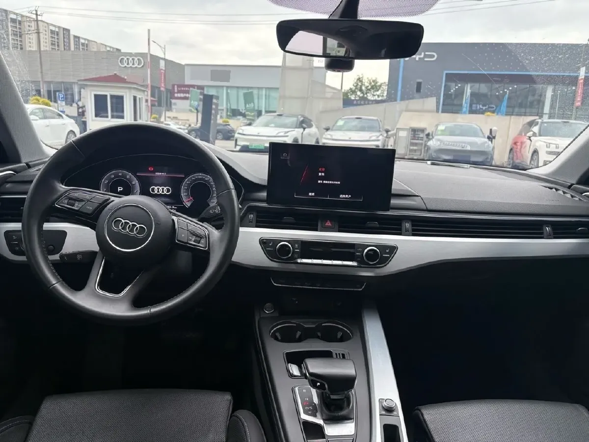 2020 Audi A4L 2.0T 190HP L4 7DCT,autocango,china used car exporter,china ev exporter,chinese used car exporter,chinese used ev exporter