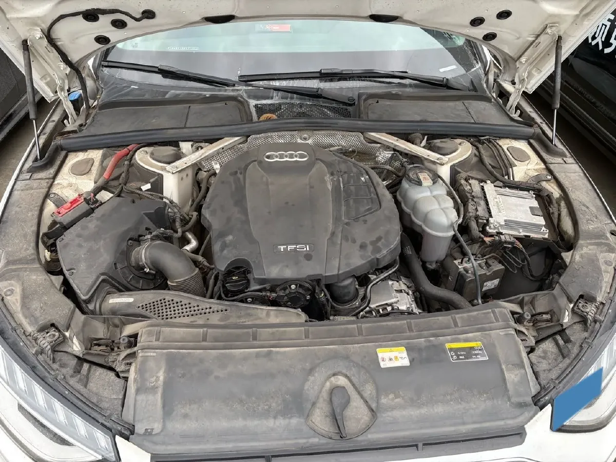 2020 Audi A4L 2.0T 190HP L4 7DCT,autocango,china used car exporter,china ev exporter,chinese used car exporter,chinese used ev exporter