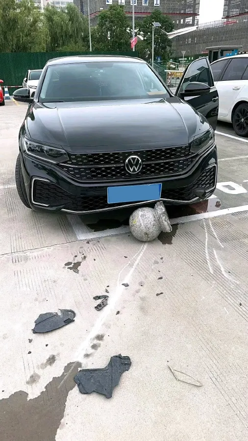 2023 Volkswagen Passat 1.4T 150HP L4 7DCT,autocango,china used car exporter,china ev exporter,chinese used car exporter,chinese used ev exporter