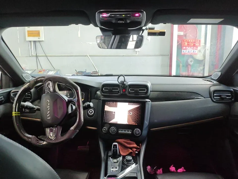 2022 LYNK&CO 03 2.0T 190HP L4 7DCT,autocango,china used car exporter,china ev exporter,chinese used car exporter,chinese used ev exporter